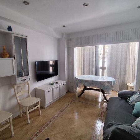 Apartamento Vacacional Paseo Maritimo Esteponaアパートメント エクステリア 写真
