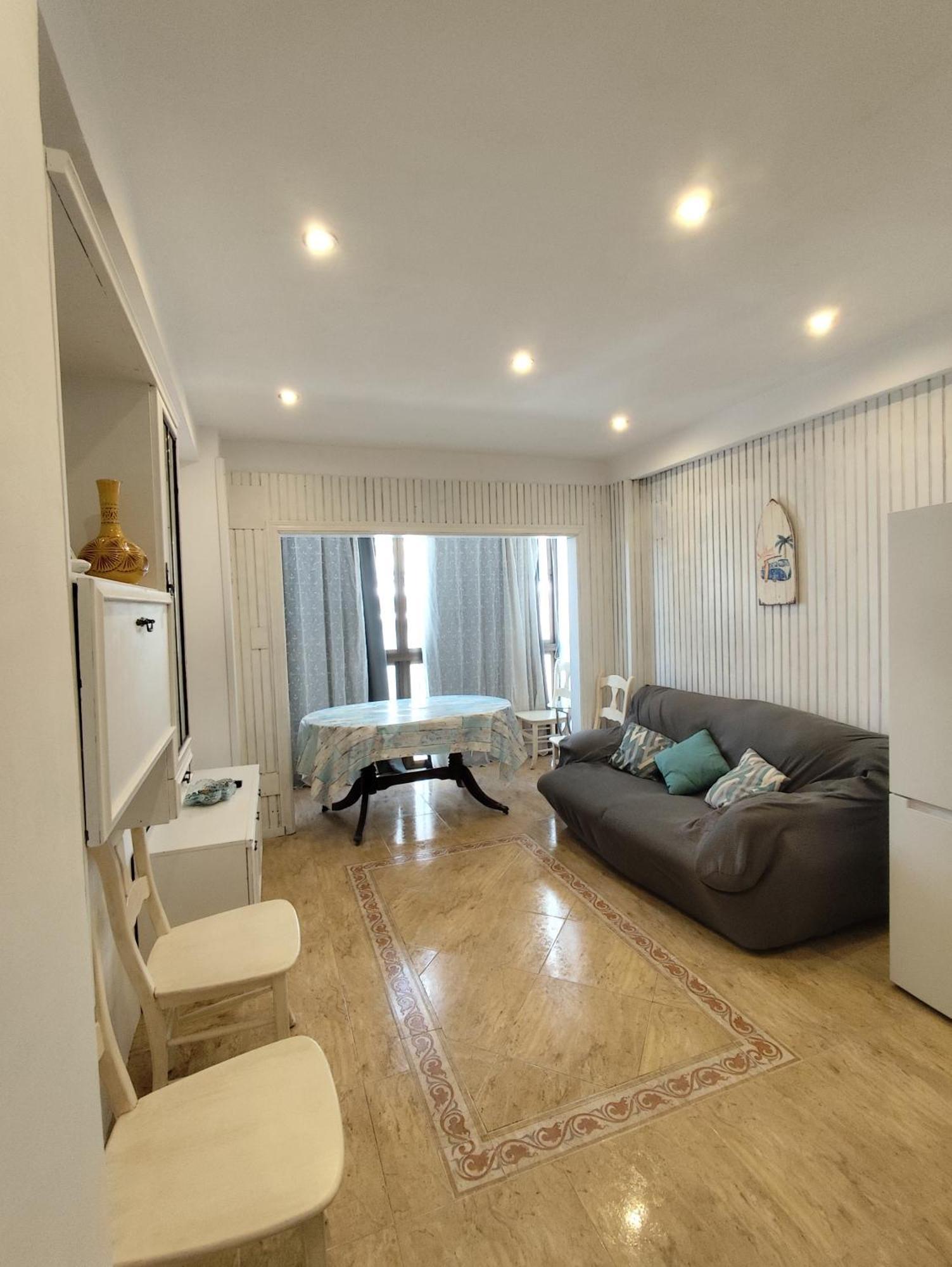 Apartamento Vacacional Paseo Maritimo Esteponaアパートメント エクステリア 写真